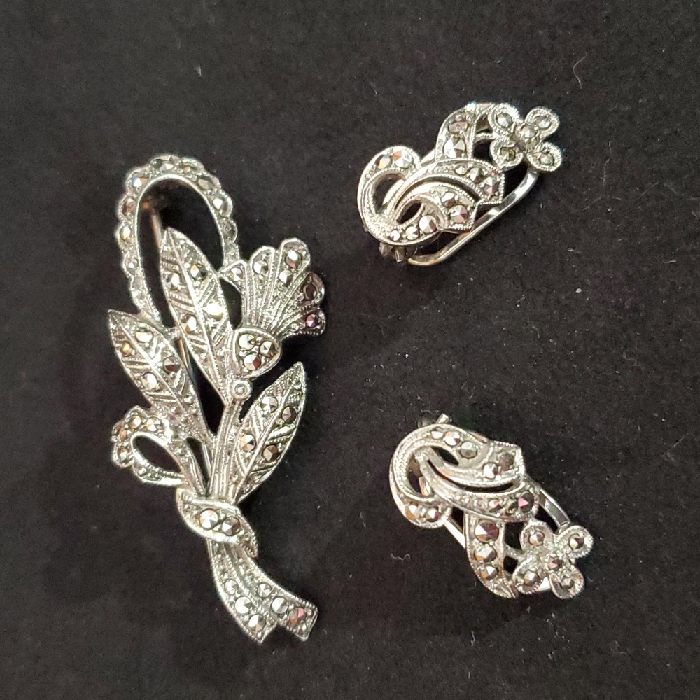Vintage Art Deco Marcasite Brooch and Earring Set